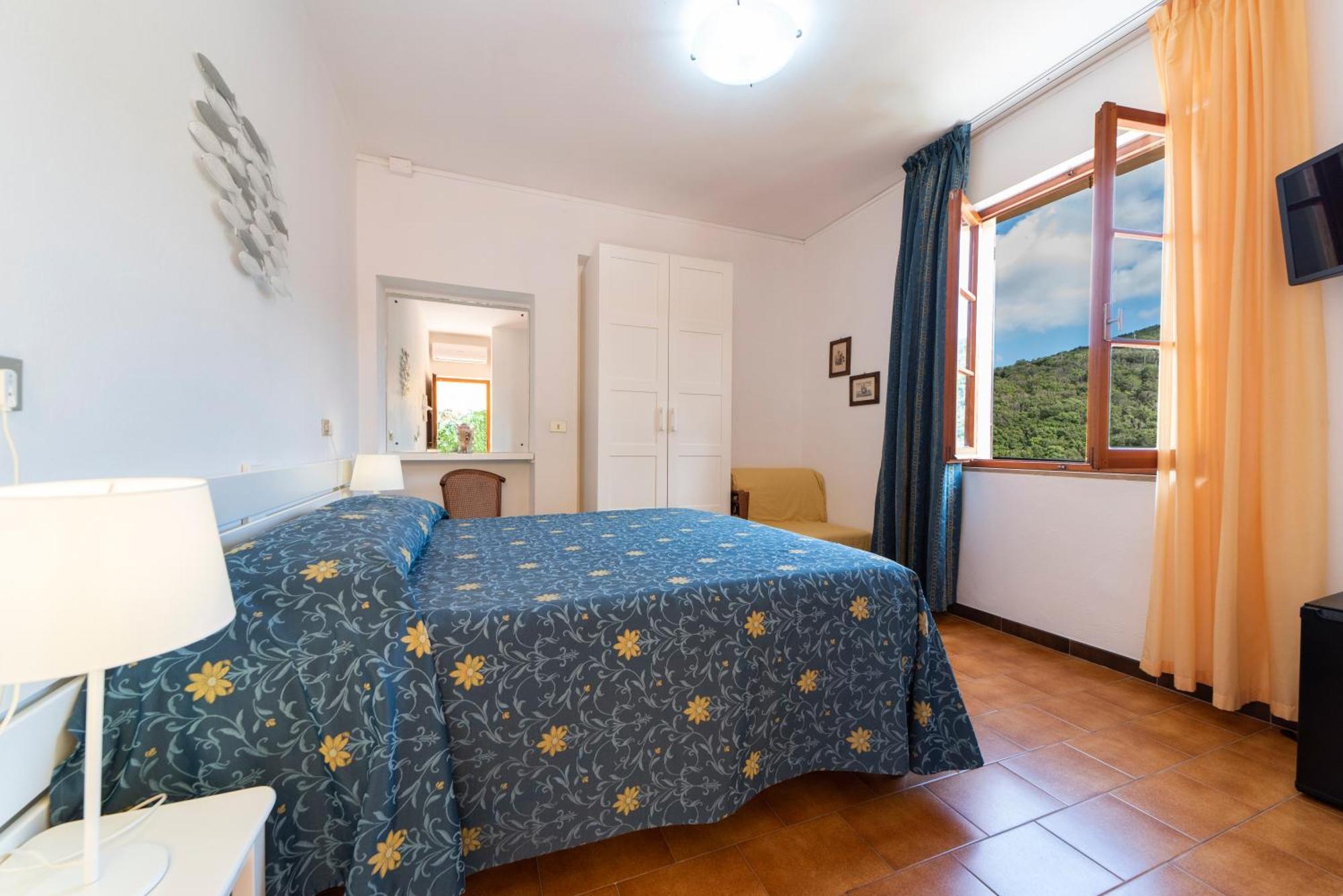 Albergo Le Briciole Bagno-Sprizze Camera foto